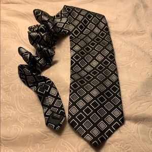 Bachrach Tie